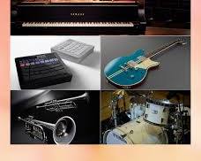 various musical instruments in a Yamaha music schoolの画像