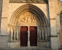 Portail occidental de l'Église NotreDame de Nice