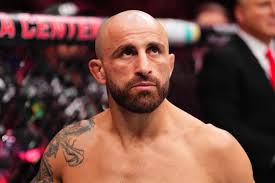 Ex-UFC champion defends controversial featherweight GOAT ranking ahead of Alexander Volkanovski's return