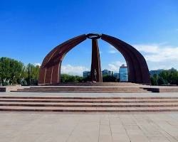 Изображение: Pobeda Square Bishkek