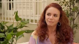 Leilane Neubarth relembra como contou aos filhos sobre namoro com uma mulher: 'Sou dona do meu nariz'
