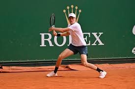 Jannik Sinner guarda lontano: “Devo trovare la giusta scivolata e cambiare stile di gioco. Si lavora per il Roland Garros”