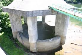 「ダム穴　日本」の画像検索結果