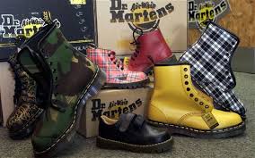 Dr.martens Hoàng Phúc Giảm Giá- Sale Off Từ 10 - 50% Tất Cả Các Mâu Giày Dép Giá Sỉ R - 4