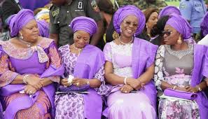 英和画像辞典：(wife (wives))の意味は画像で解説！見るだけで「wife (wives)」の意味が分かる・覚えられる 