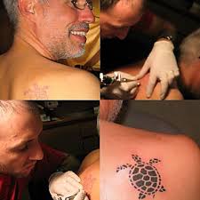 A Sea Turtle is Born in Alaska: Freddie Does His Masterful Work - seaturtle-tattoo-oceandoctor-bering-sea-2007