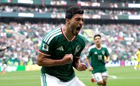 ¿Por qué Raúl Jiménez juega con una banda protectora en su cabeza en México vs. Inglaterra por el Mundial 2...