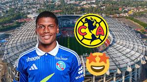 Óscar Perea se hace presente en el Estadio Azteca como nuevo fichaje del América