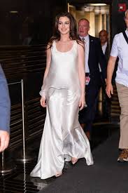 Anne Hathaway's Maternity Style Continues in GapStudio