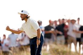 'Incredible' crowd help Tommy Fleetwood stay in touch