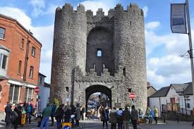 New Train Connects Dublin To Ireland’s Secret Castles & Unspoiled Beaches