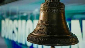 Börsen letar efter riktning – Cint budrusar