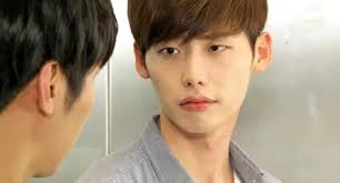 Anh cho biết mình đã có đối tượng theo đuổi rồi. Soo Ha (Lee Jong Suk) được tình địch mai mối em gái 3. Câu trả lời của Soo Ha khiến Gwan Woo không khỏi băn ... - soo-ha-lee-ong-suk-duoc-tinh-dich-mai-moi-em-gai