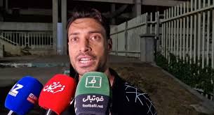 شجاع خلیل‌زاده خطاب به فردوسی‌پور: تا حالا دست 100 نفر رو بوسیدی