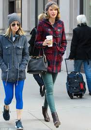 Résultat de recherche d'images pour "taylor swift passionate fan"