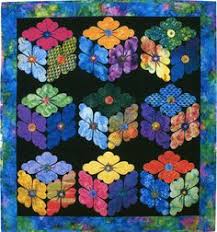 Résultat de recherche d'images pour "3-D fabric flowers quilt patterns"