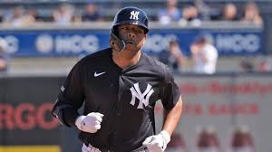 Giants Sign Dominic Smith, Mariners Consider LaMonte Wade Jr.