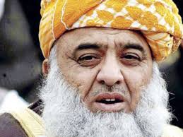 FAISALABAD: Jamiat Ulema-e-Islam-Fazl&#39;s (JUI-F) chief Maulana Fazal-ur-Rehman has expressed full support for President Asif Ali Zardari&#39;s diplomatic move ... - 361676-FazlurRehman-1333904773-352-640x480