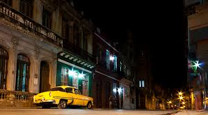 Risultati immagini per cuba di notte