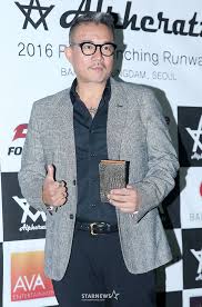 같이 삽시다
