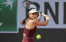 Emma Raducanu vs. Rebecca Sramkova Preview, Prediction and Betting Odds for 2025 Queen’s Club Championships Round of 16