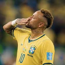 'Meu momento na seleção brasileira já foi. Fiz história', diz Neymar