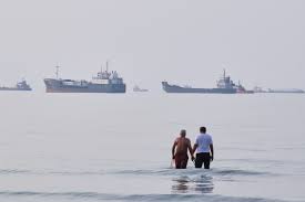 Why it’s so difficult for the US to fully reopen the Strait of Hormuz
