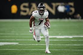 Falcons' Playoff Hopes, Titans' Dike Shines with Punt Return