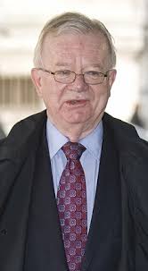 Iraq Inquiry chair Sir John Chilcott is being paid £13,000 more than the ... - article-0-07C7852B000005DC-709_233x423