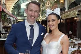 Laura Fox's Unconventional Wedding Day with Brian Moran Revealed!