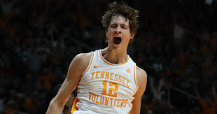 Cade Phillips enters transfer portal to leave Tennessee basketball