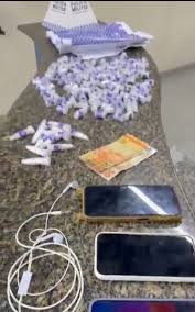 Disque Denúncia: informações levam a polícia estourar "boca de fumo" no Frade