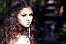 Znalezione obrazy dla zapytania selena gomez