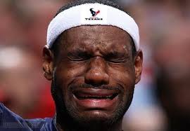 Résultat de recherche d'images pour "frowny face"