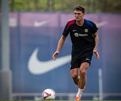 Lesión de Christensen con desgarro parcial en el ligamento cruzado amenaza su participación con el Barcelona y Dinamarca