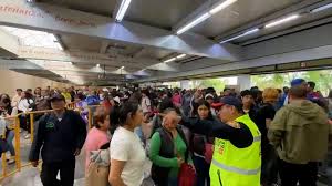 “Disturbio eléctrico” deja sin servicio tramo Viveros-Universidad de Línea 3 del Metro