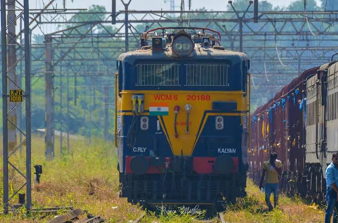 × Rarest Locomotive × 20188/KYN WCM-6 having a short nap at ...