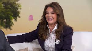 Video Lisa Vanderpump talks 'Vanderpump Villa'
