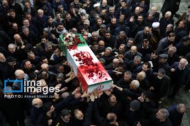 پیکر شهید «اسلام کاک‌درویشی» در پیرانشهر تشییع و خاکسپاری شد