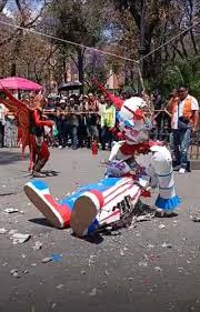 Protagonizan la quema de judas el ICE, Trump y los típicos diablos