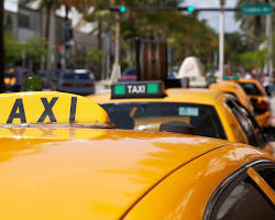 Image of taxi in Miami