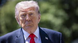 Trump amenaza con atacar Irán "si se porta mal" mientras estudia su última propuesta