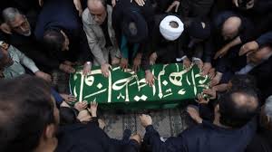 Farsnews | وداع مسجدسلیمانی‌ها با پدر ۴ شهید دفاع مقدس