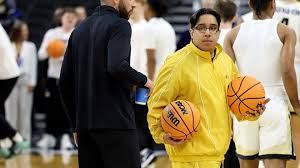 'Aura' is back. McNeese hype man Amir Khan returns to March Madness