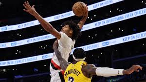 Reaves Shines But Trail Blazers Outlast Injury-Hit Lakers 122–108