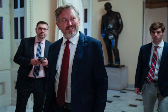 House to vote on Pete Hegseth impeachment resolution as Rep. Massie introduces 8 articles over Iran war; vote must happen by Thursday
