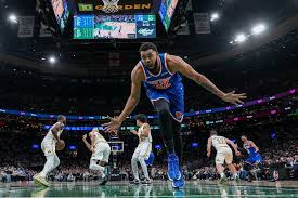 Os Knicks buscam manter o bom momento contra os Pacers, que estão em má fase.