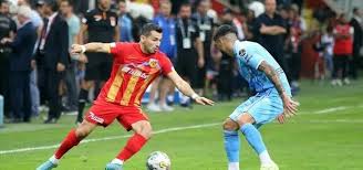 ¡Trabzonspor Lidera! Emocionante Primer Tiempo vs Kayserispor - Imagen principal del artículo