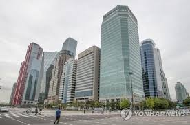 퇴직연금 시장도 증시 급락 못 피했다…증권가 수익률·적립금 수직 하락