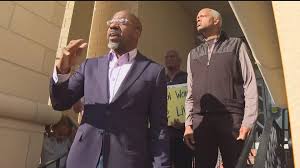 Warnock and Johnson Join Protest Against CDC Layoffs